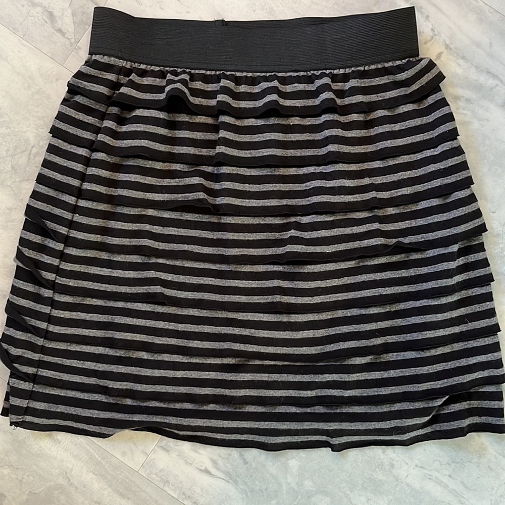 Fire Los Angeles Skirt Black/Gray Striped Layers Of Gathered Ruffles Size M